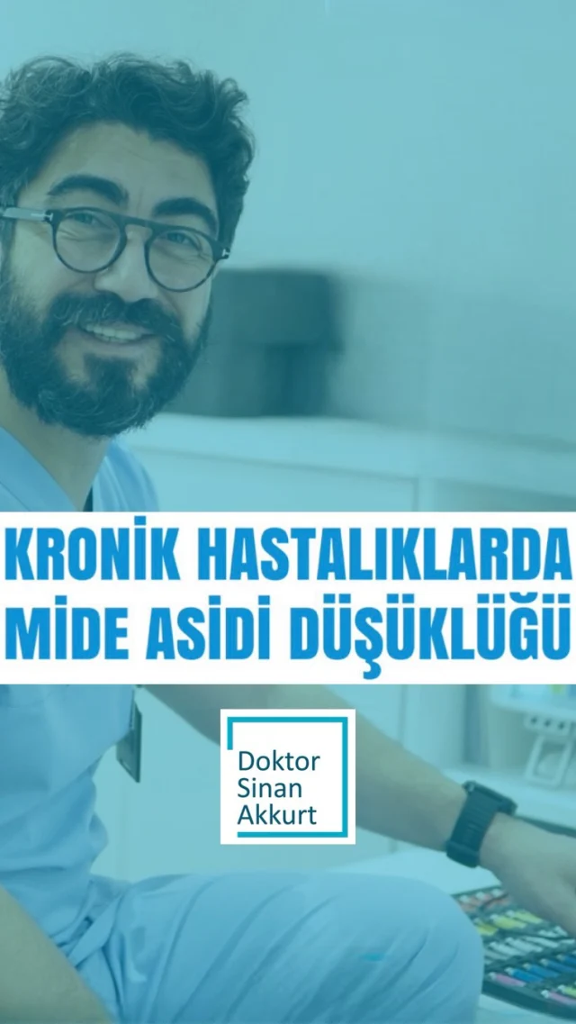 Mide asidi düşüklüğü: Sessiz bir risk faktörü 🥼 
Pek çok kişi mide asidinin fazlalığından şikayet ederken, aslında mide asidi düşüklüğü (hipoklorhidri) birçok kronik hastalığın altında yatan gizli nedenlerden biri olabilir.
❗️Yeterli mide asidi olmadan:
🔹 Besinler yeterince sindirilemez.
🔹 Vitamin ve mineraller emilemez. (Özellikle B12, demir, çinko.)
🔹 Bağırsak florası bozulabilir.
🔹 Zararlı bakteriler midede hayatta kalabilir.
🔹 Zamanla bağışıklık sistemi zayıflayabilir.
👩‍⚕️ Kronik yorgunluk, gaz-şişkinlik, cilt problemleri, tiroid dengesizlikleri, otoimmün hastalıklar... Tüm bunların temelinde yetersiz mide asidi olabilir.
📌 Doğru tanı ve işlevsel bir yaklaşım, bu gibi kronik sorunların kökenine inmeyi mümkün kılar.
➡️ Unutmayın: “Sadece semptomları değil, kök nedenleri tedavi etmeliyiz.”
#fonksiyoneltıp #hipoklorhidri #mideasidi #kronikhastalıklar #doktortavsiyesi
