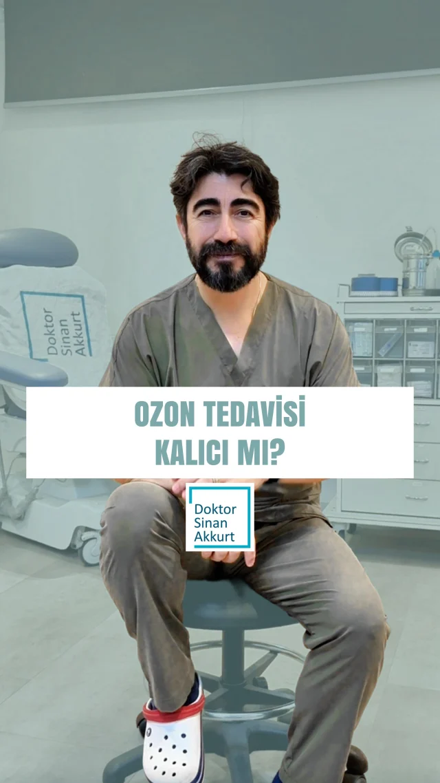 Ozon tedavisi, doğrudan semptomu değil, hastalığın temelini hedef alan bir yöntemdir. Vücudu oksijenle destekleyerek, bağışıklık sistemini güçlendirir, hücreleri yeniler ve kronik inflamasyonu azaltır.
🔬 Bu nedenle, sadece geçici rahatlama değil;
✔ Daha dirençli bir bağışıklık,
✔ Daha sağlıklı hücre yapısı,
✔ Daha dengeli bir metabolizma sağlar.
🌿 Sonuç:
Tedavi sonrası elde edilen iyilik hali, yaşam tarzı ve destekleyici uygulamalarla birlikte uzun vadeli ve kalıcı fayda sunar.
Ancak unutmayın: Her bireyin ihtiyacı farklıdır. Bu yüzden ozon tedavisi de kişiye özel planlanmalıdır.
📌 Siz de kronik yorgunluk, bağışıklık zayıflığı, inflamasyon veya dolaşım bozuklukları yaşıyorsanız, ozon terapisi sizin için etkili bir destek olabilir.
📞 Randevu ve bilgi: 0232 343 55 22 / 0530 387 46 87
📍 İzmir | Bornova | Dr. Sinan Akkurt Kliniği
#İzmirOzonTedavisi #FonksiyonelTıp #DrSinanAkkurt #DoğalTedavi #BağışıklıkGüçlendirme #KronikYorgunluk #Detoks #HücreselYenilenme